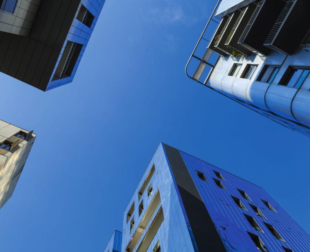 immeuble ciel bleu